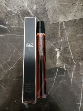 Yves Saint Laurent Black Opium Eau de Parfum Spray— Brown & Black 10ML